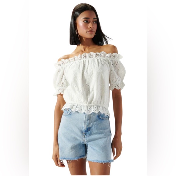 Sugar Lips Tops - Sugar Lips - Niles Eyelet Lace Off The Shoulder
Crop Top Blouse-Size Small